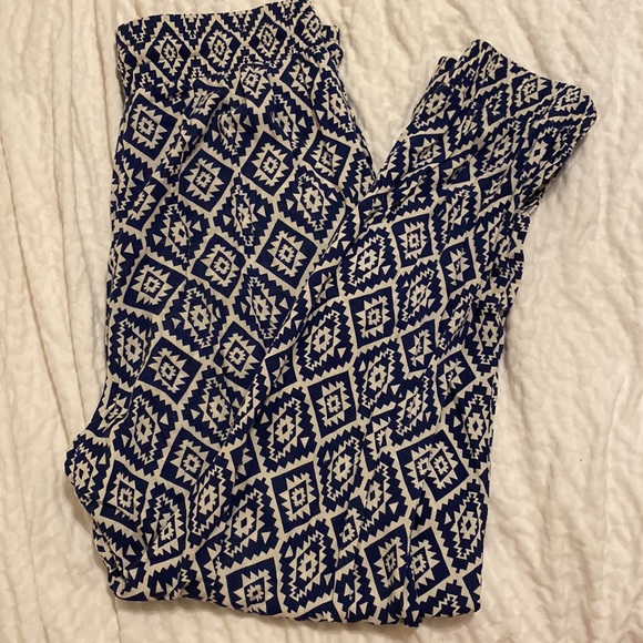 Aztec Inspired Harem/Jogger Pants - Picture 4 of 4